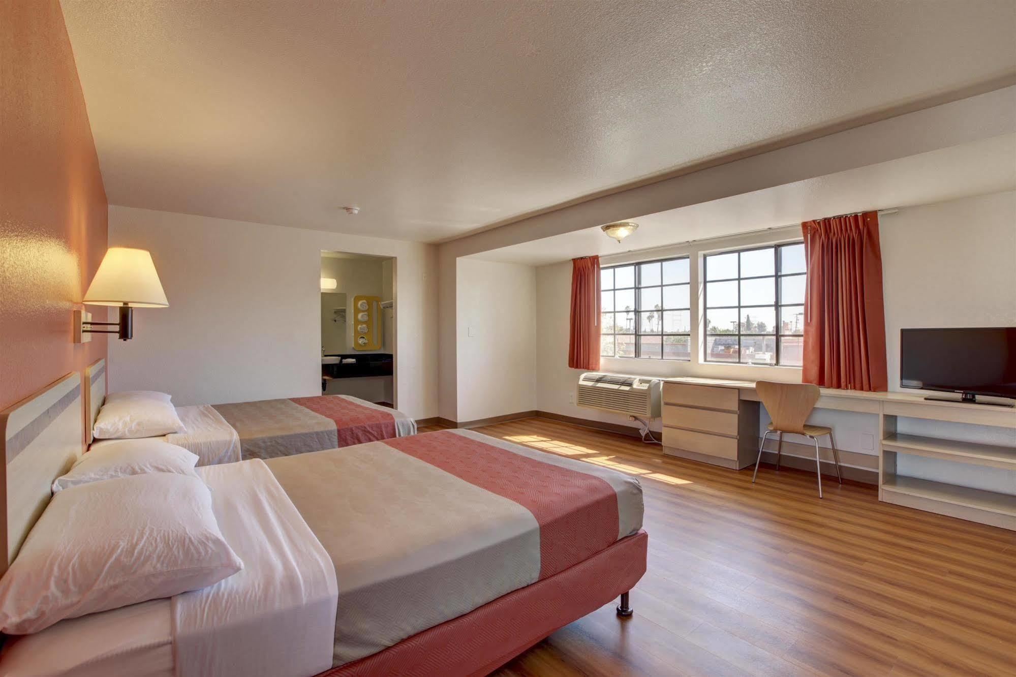 Motel 6-Bellflower, Ca - Los Angeles Esterno foto
